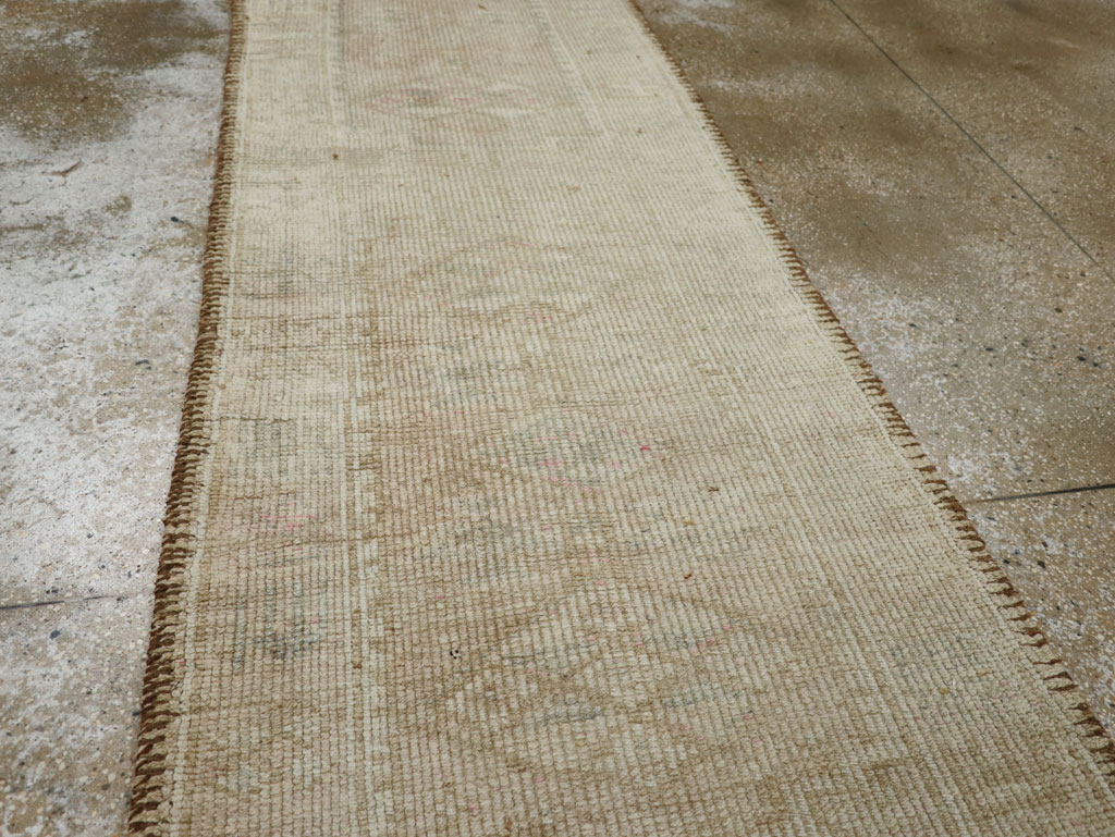 Vintage Turkish Oushak Runner, No.33584 - Staging