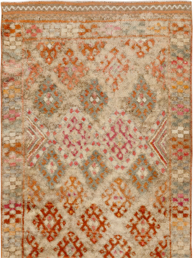 Vintage Turkish Anatolian Runner, No.33585 - Staging