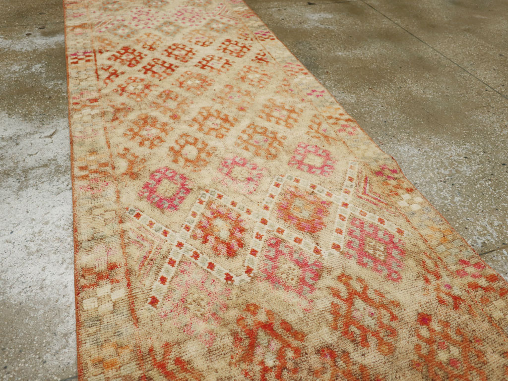 Vintage Turkish Anatolian Runner, No.33585 - Staging