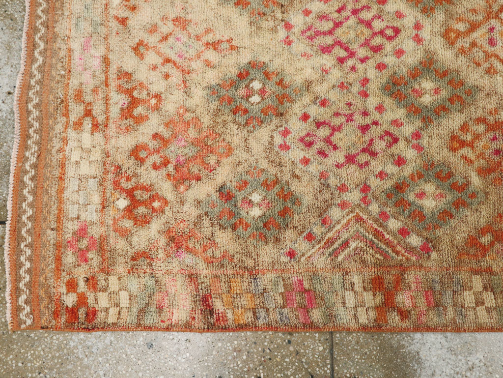 Vintage Turkish Anatolian Runner, No.33585 - Staging