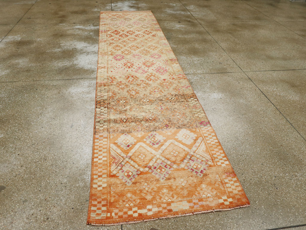 Vintage Turkish Anatolian Runner, No.33585 - Staging