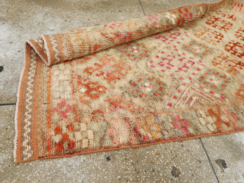 Vintage Turkish Anatolian Runner, No.33585 - Staging