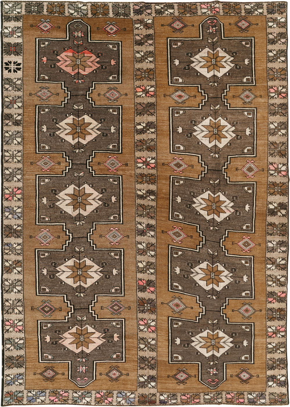 Vintage Turkish Anatolian Room Size Carpet, No.33587 - Staging