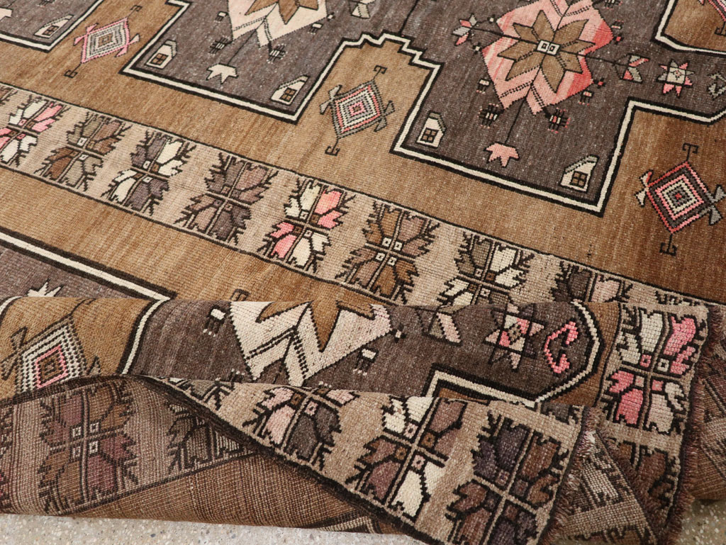 Vintage Turkish Anatolian Room Size Carpet, No.33587 - Staging