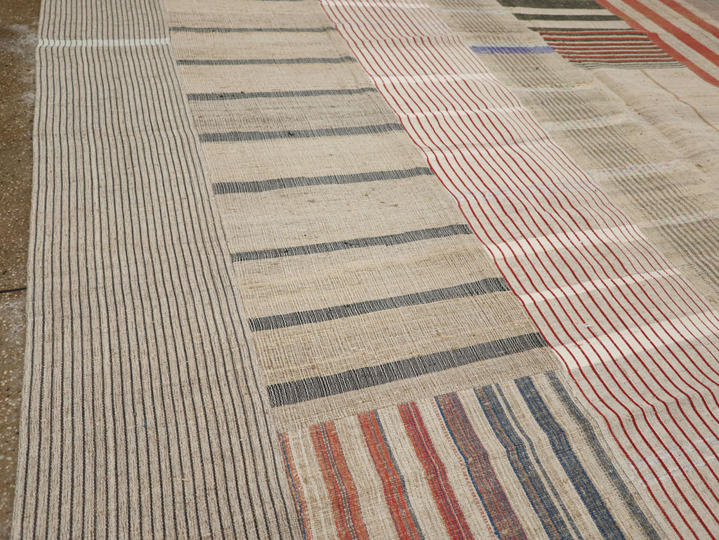 Vintage Turkish Flatweave Kilim Large Room Size Carpet, No.33591 - Staging