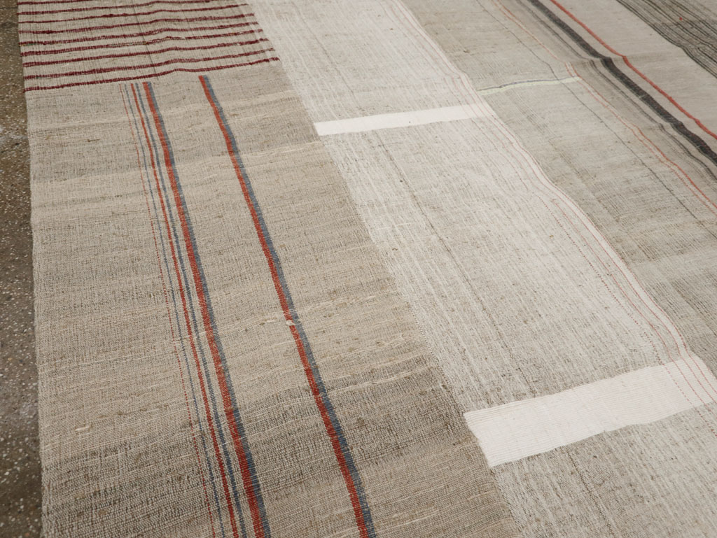 Vintage Turkish Flatweave Kilim Room Size Carpet, No.33592 - Staging