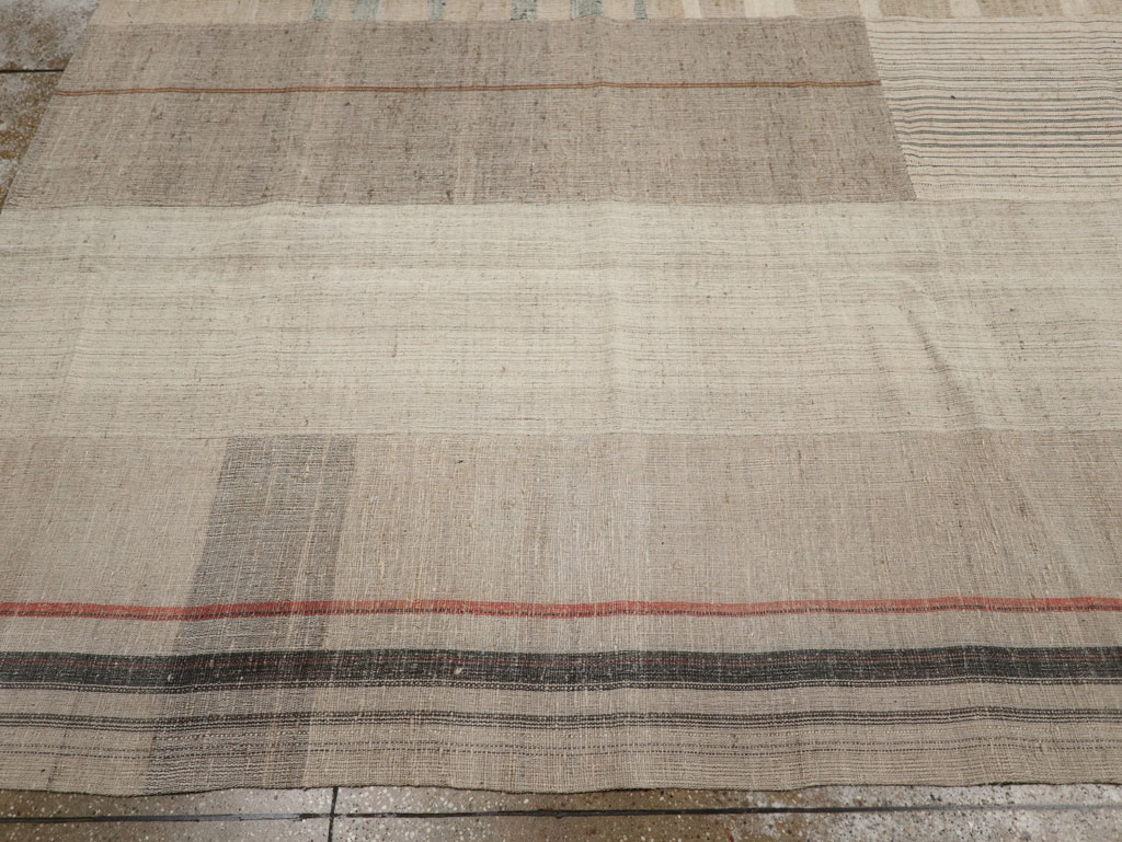 Vintage Turkish Flatweave Kilim Room Size Carpet, No.33593 - Staging