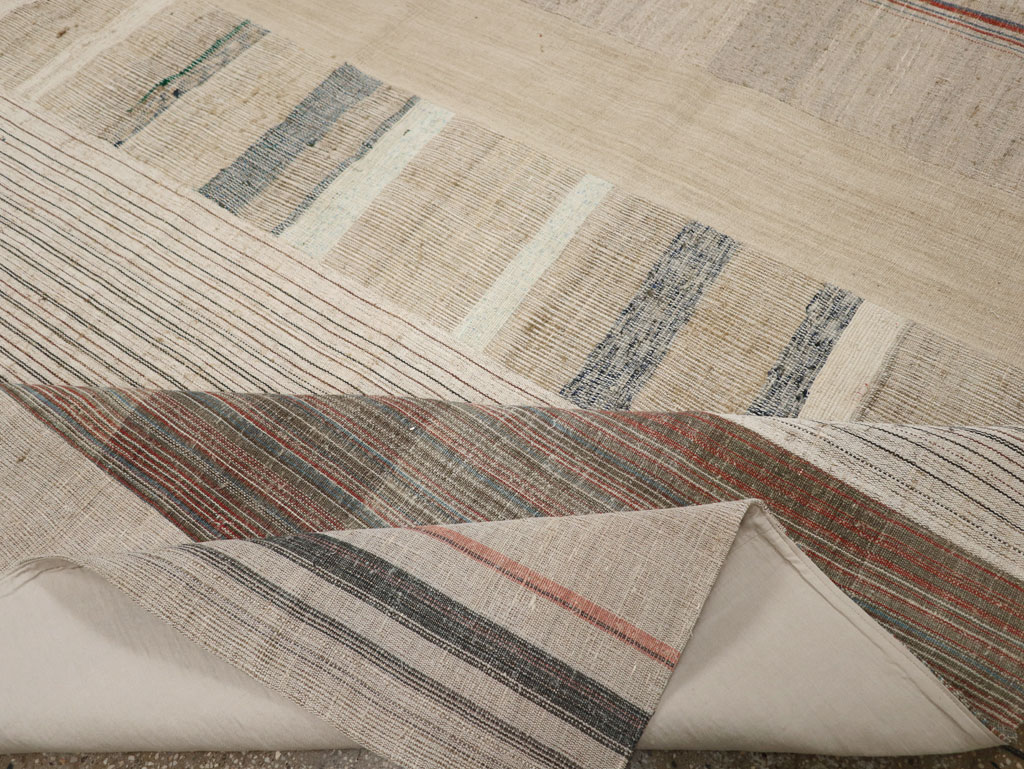 Vintage Turkish Flatweave Kilim Room Size Carpet, No.33593 - Staging