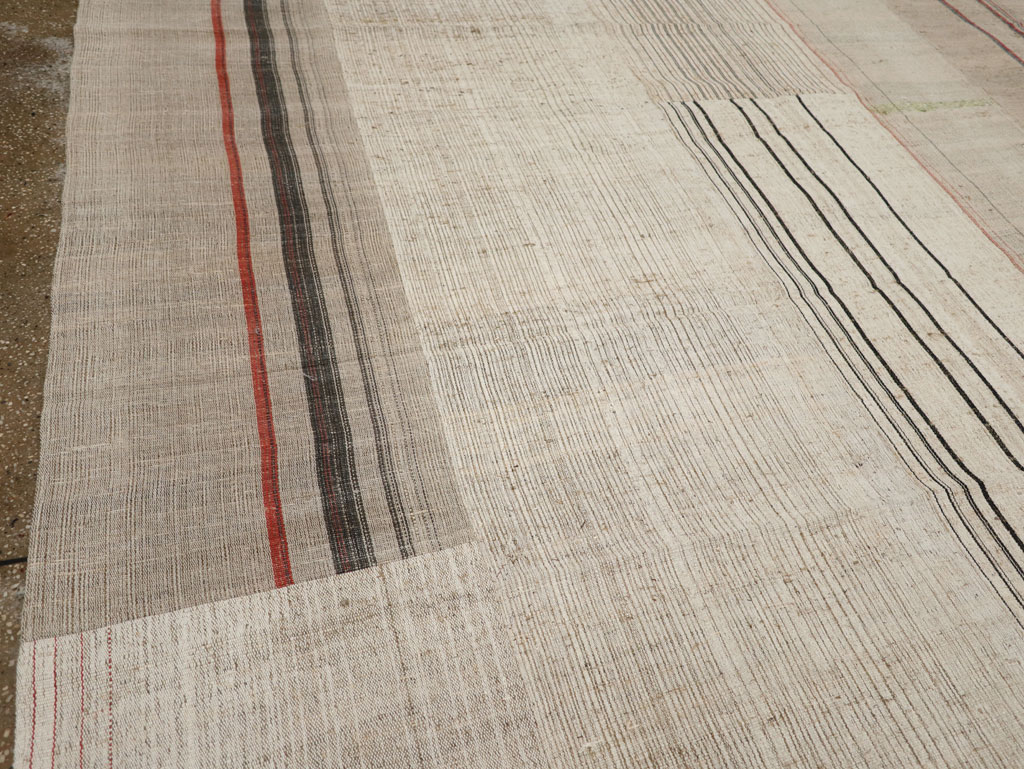 Vintage Turkish Flatweave Kilim Room Size Carpet, No.33594 - Staging