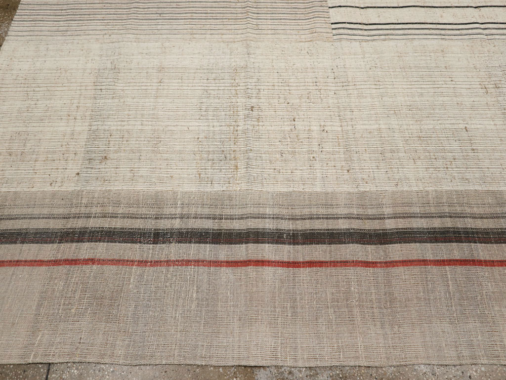 Vintage Turkish Flatweave Kilim Room Size Carpet, No.33594 - Staging