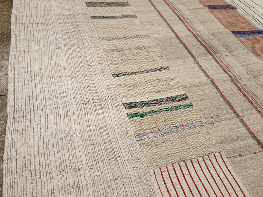 Vintage Turkish Flatweave Kilim Room Size Carpet, No.33595 - Staging