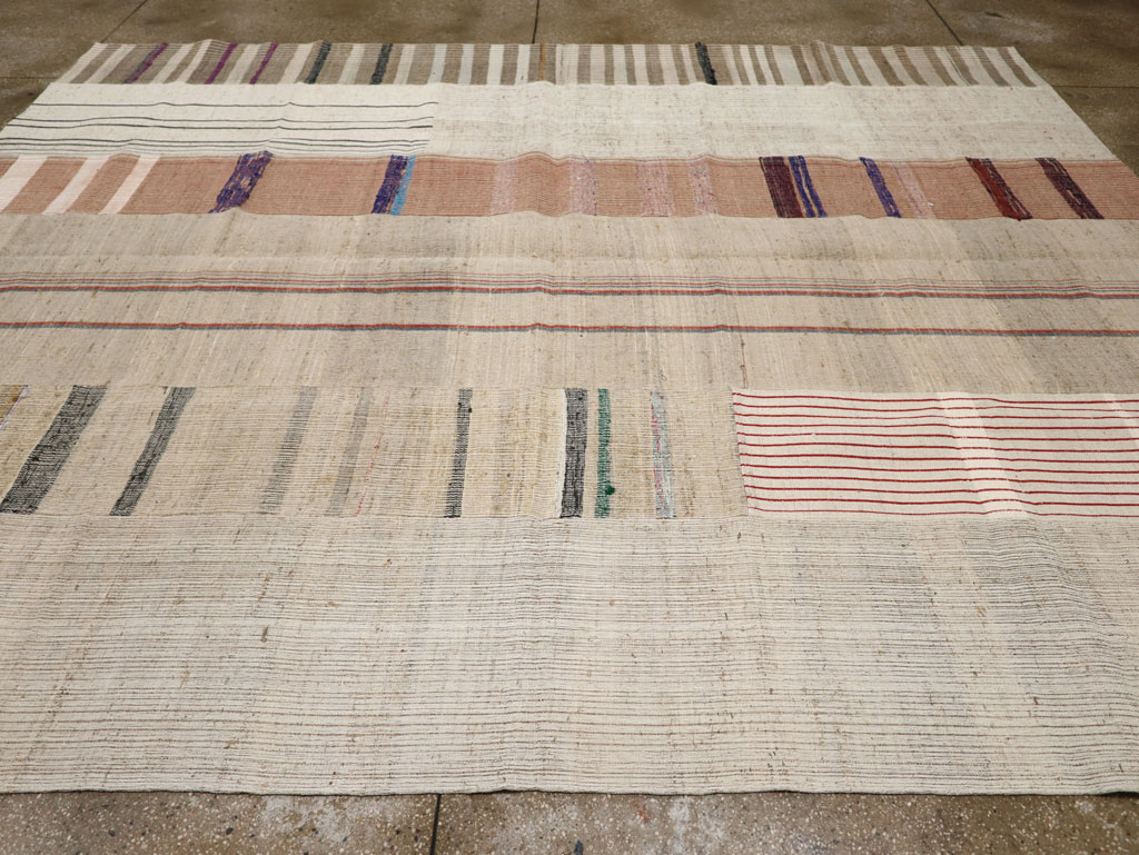 Vintage Turkish Flatweave Kilim Room Size Carpet, No.33595 - Staging