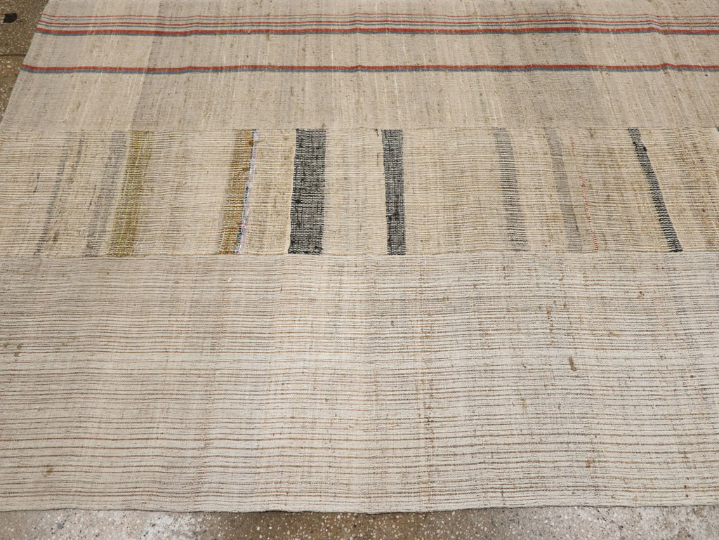 Vintage Turkish Flatweave Kilim Room Size Carpet, No.33595 - Staging