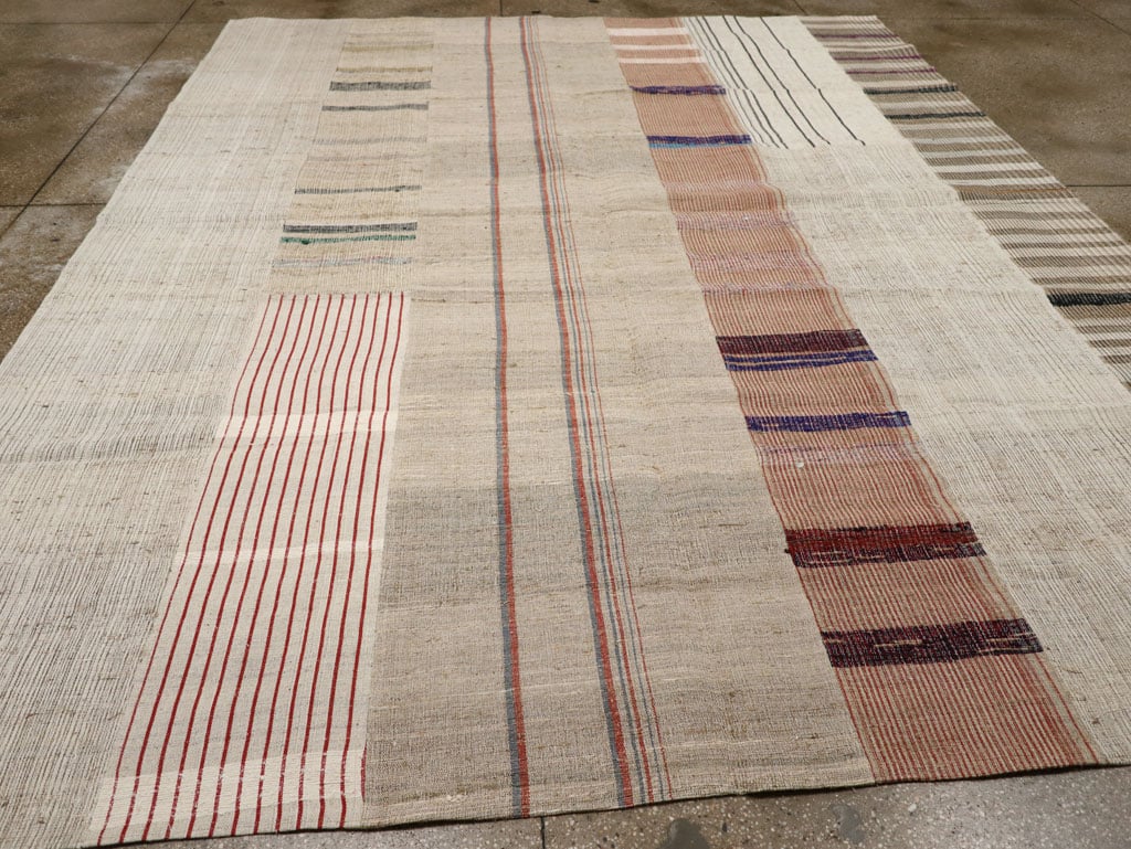 Vintage Turkish Flatweave Kilim Room Size Carpet, No.33595 - Staging
