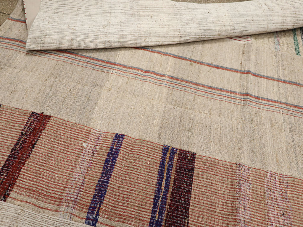 Vintage Turkish Flatweave Kilim Room Size Carpet, No.33595 - Staging