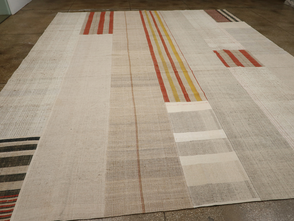 Modern Turkish Flatweave Kilim Large Carpet, No.33598 - Staging