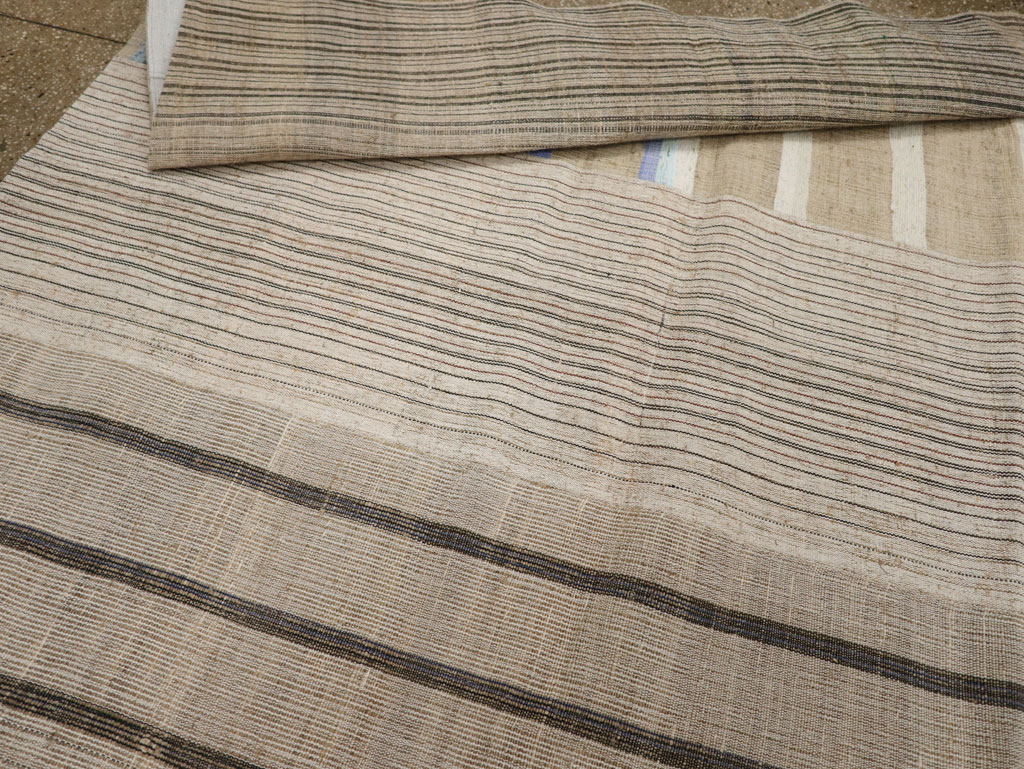 Vintage Turkish Flatweave Kilim Room Size Carpet, No.33601 - Staging