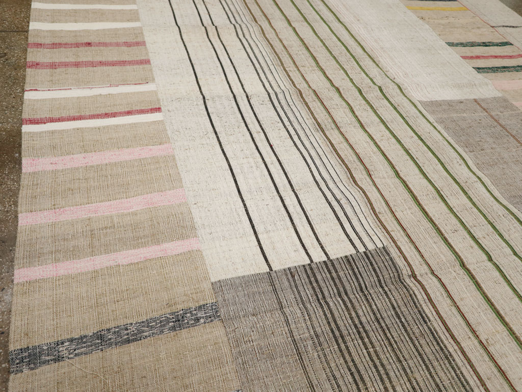 Vintage Turkish Flatweave Kilim Room Size Carpet, No.33602 - Staging