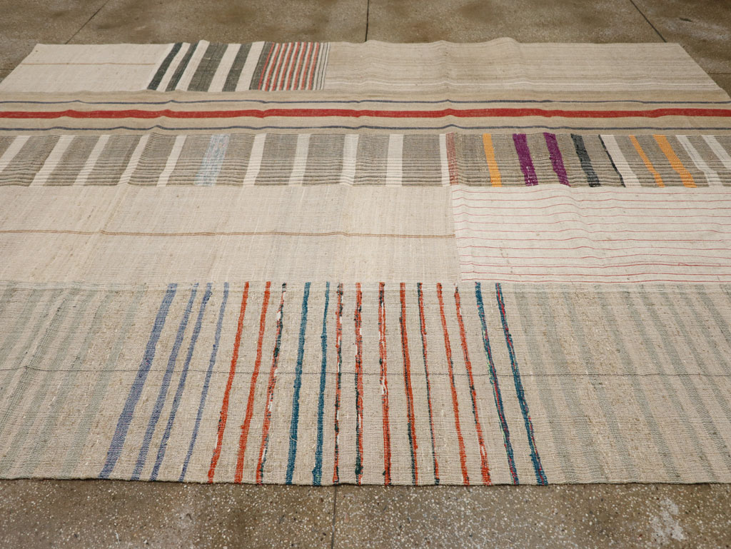 Vintage Turkish Flatweave Kilim Room Size Carpet, No.33603 - Staging