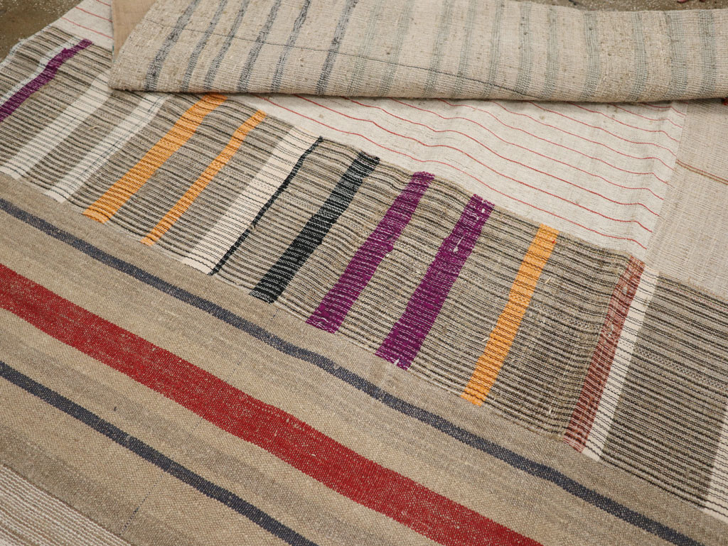 Vintage Turkish Flatweave Kilim Room Size Carpet, No.33603 - Staging