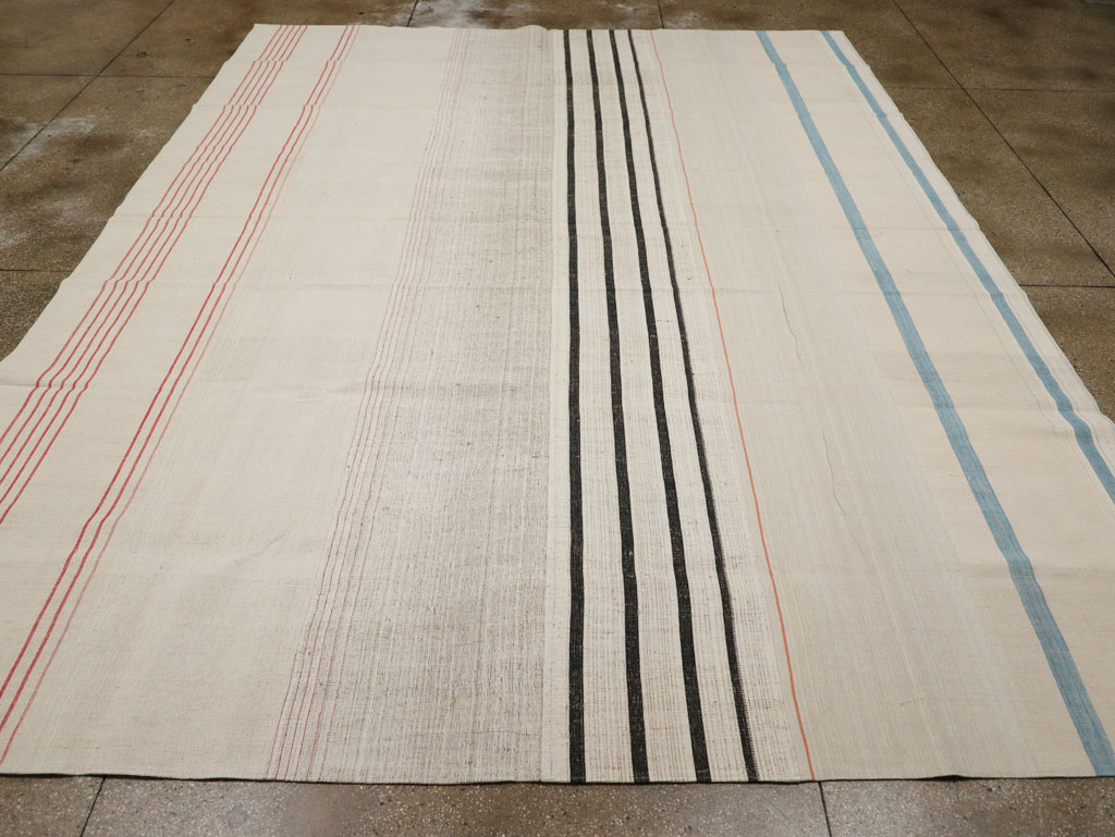 Vintage Turkish Flatweave Kilim Room Size Carpet, No.33604 - Staging