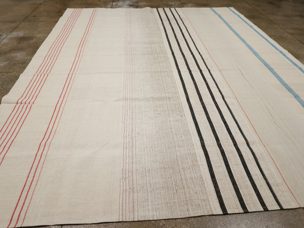 Vintage Turkish Flatweave Kilim Room Size Carpet, No.33604 - Staging