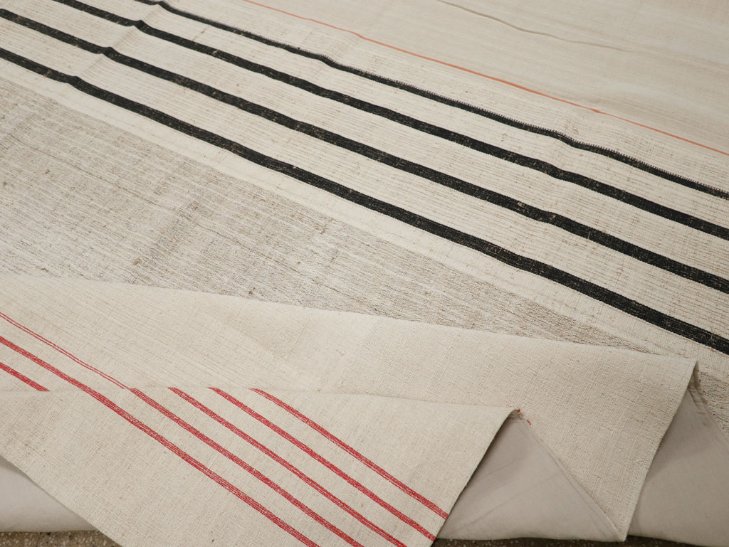 Vintage Turkish Flatweave Kilim Room Size Carpet, No.33604 - Staging