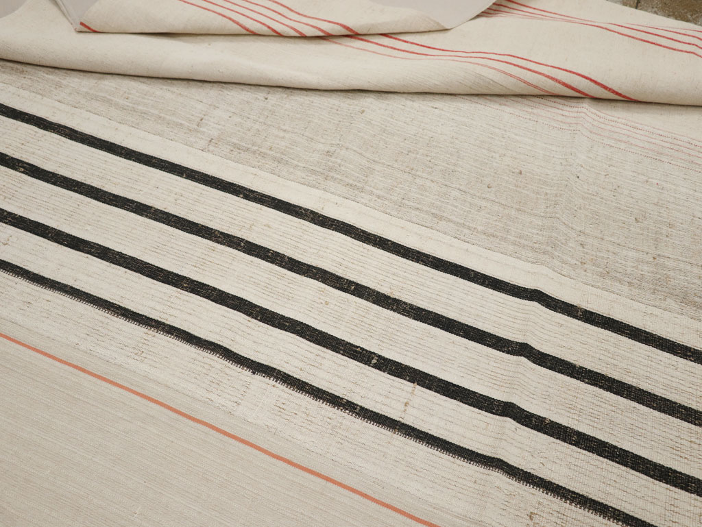 Vintage Turkish Flatweave Kilim Room Size Carpet, No.33604 - Staging