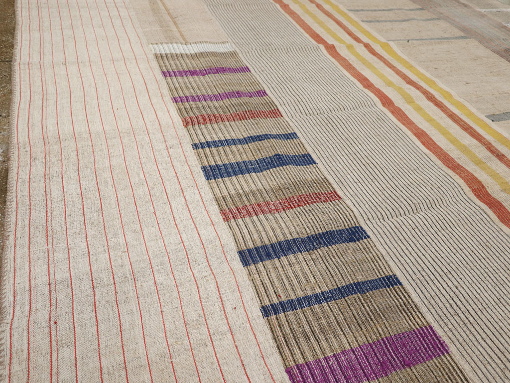 Vintage Turkish Flatweave Kilim Room Size Carpet, No.33605 - Staging