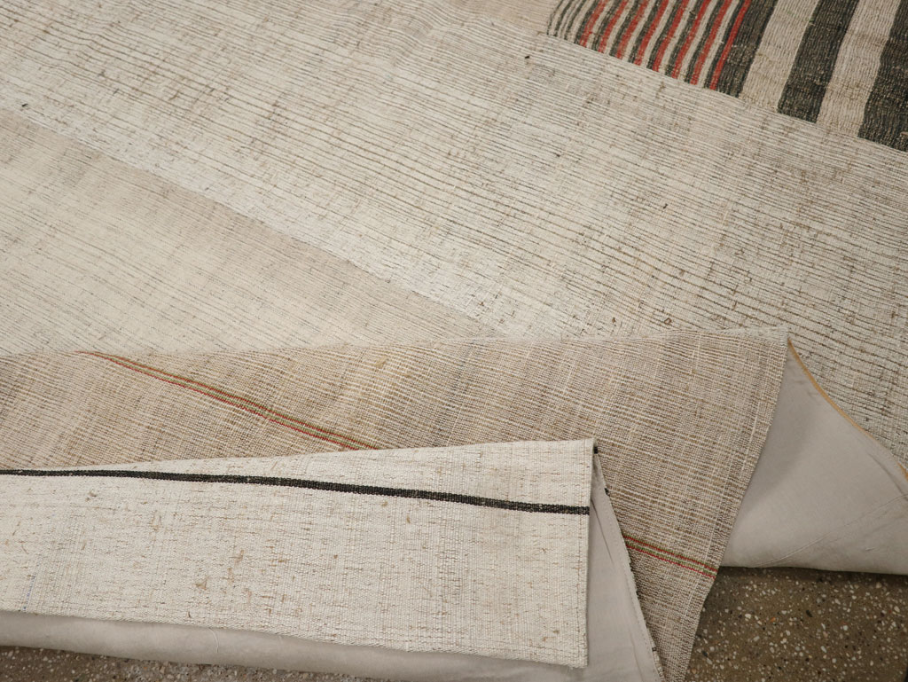 Vintage Turkish Flatweave Kilim Room Size Carpet, No.33607 - Staging