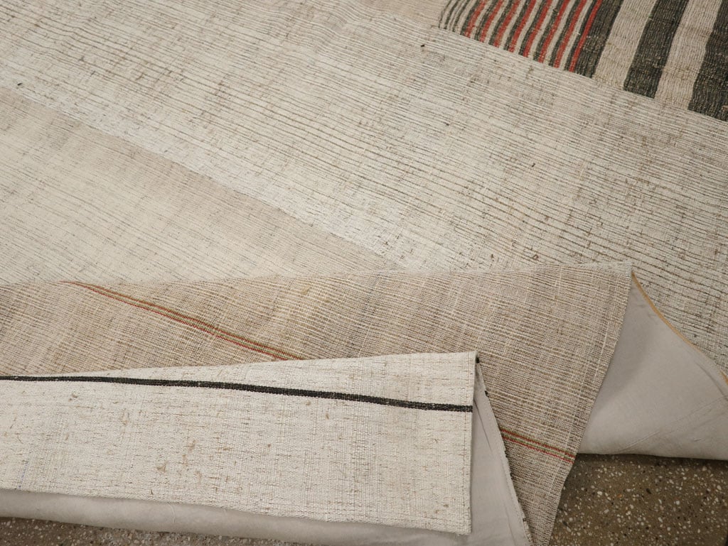 Vintage Turkish Flatweave Kilim Room Size Carpet, No.33607 - Staging