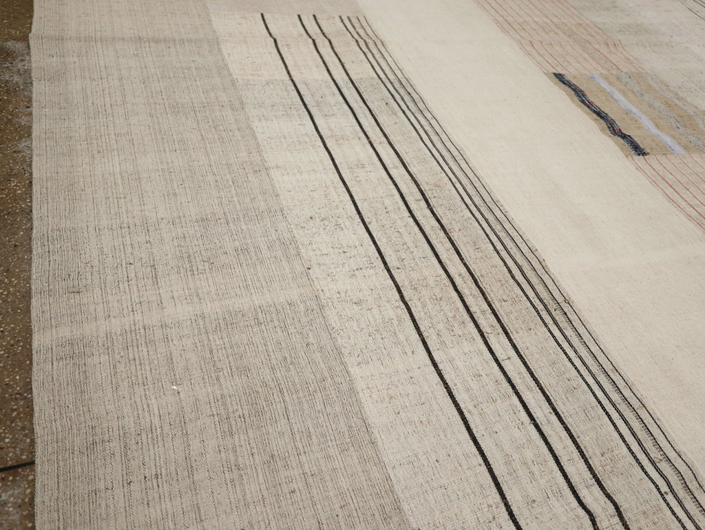 Vintage Turkish Flatweave Kilim Large Room Size Carpet, No.33609 - Staging