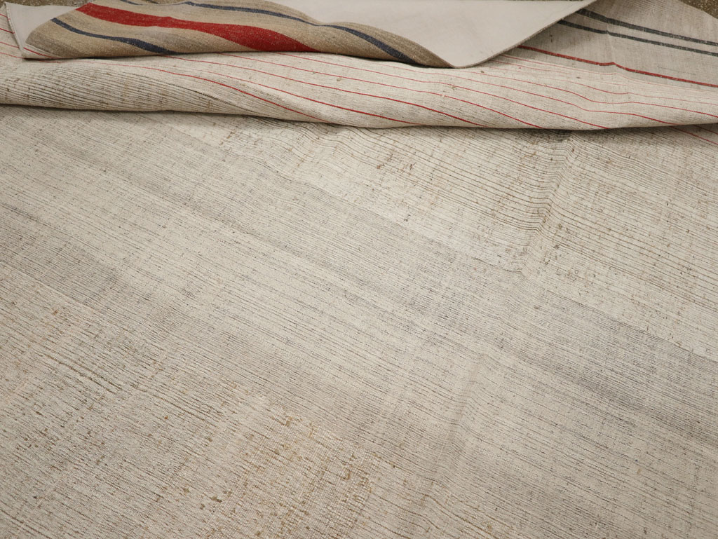 Vintage Turkish Flatweave Kilim Large Room Size Carpet, No.33610 - Staging