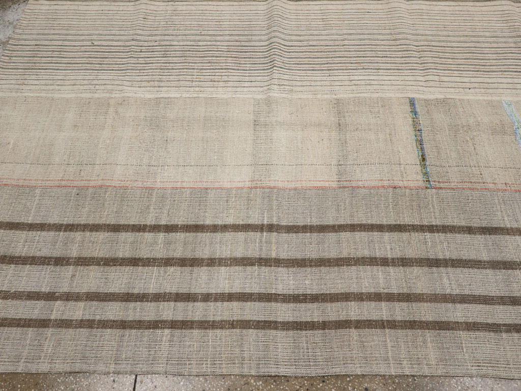 Vintage Turkish Flatweave Kilim Room Size Carpet, No.33611 - Staging