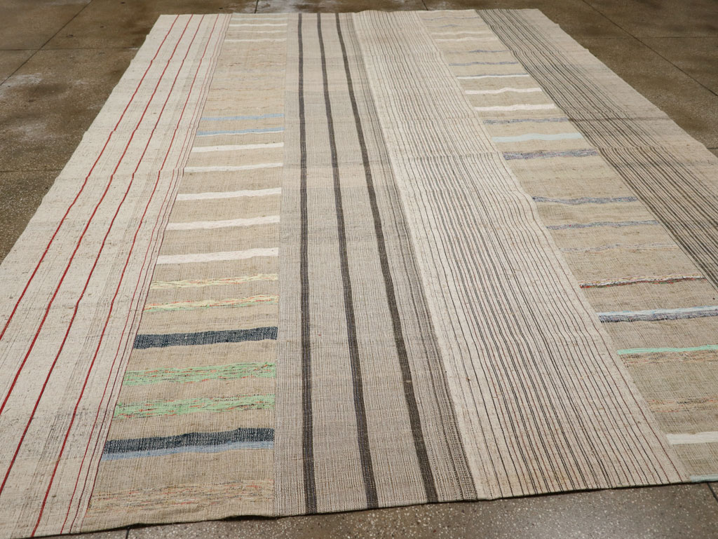 Vintage Turkish Flatweave Kilim Room Size Carpet, No.33612 - Staging