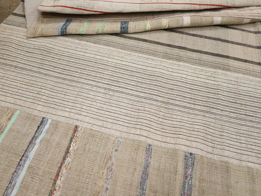 Vintage Turkish Flatweave Kilim Room Size Carpet, No.33612 - Staging