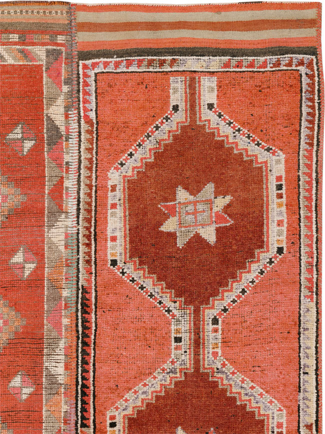 Vintage Turkish Anatolian Room Size Carpet, No.33613 - Staging