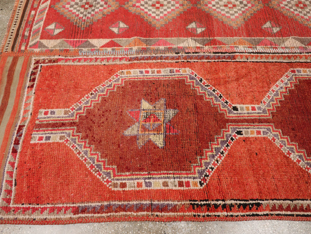 Vintage Turkish Anatolian Room Size Carpet, No.33613 - Staging