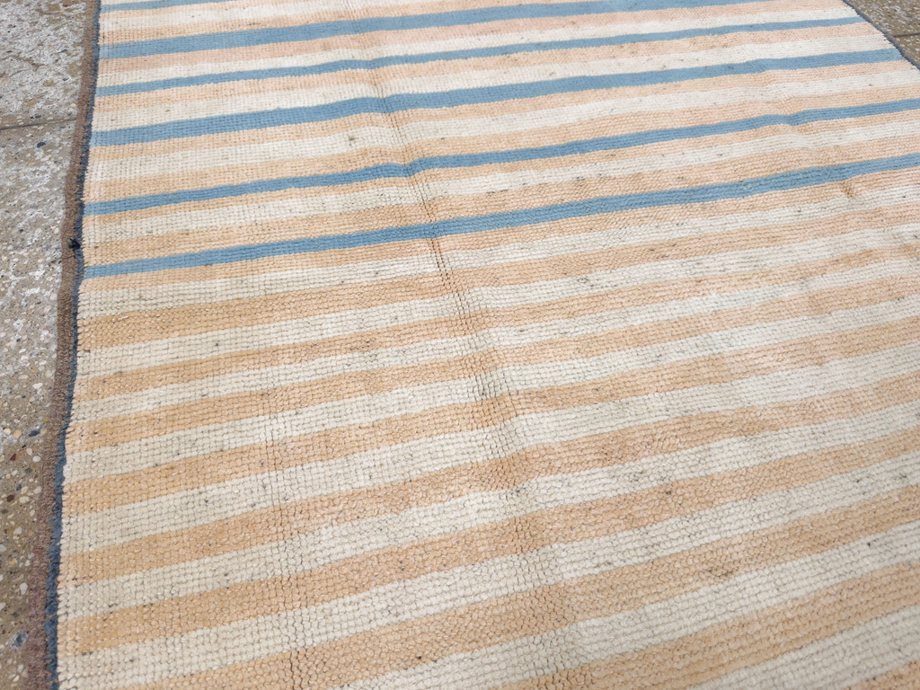Vintage Turkish Anatolian Throw Rug, No.33615 - Staging