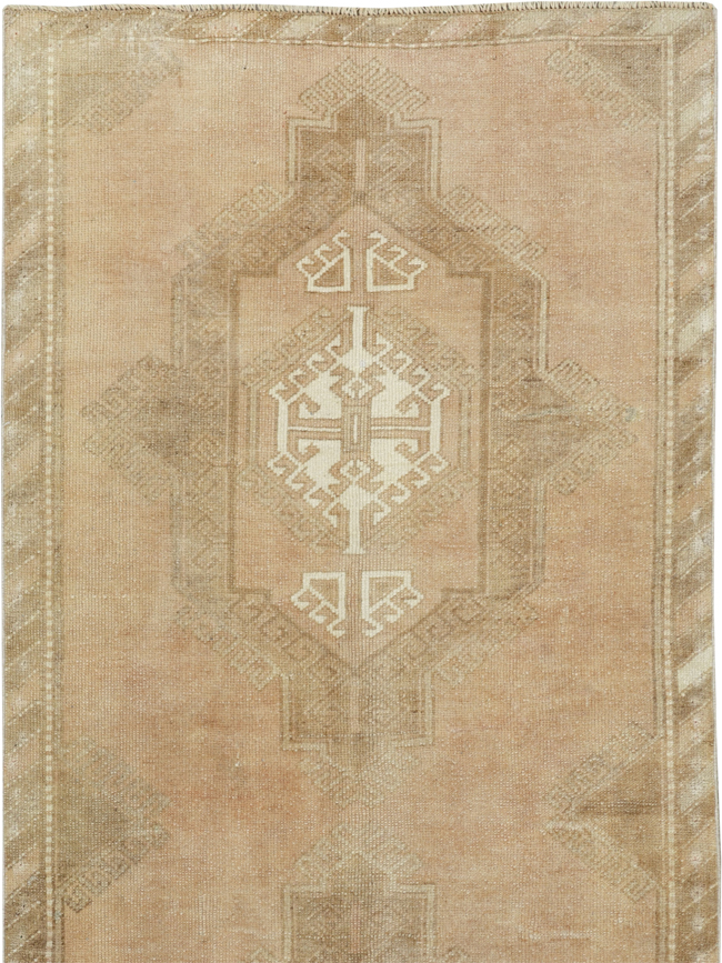 Vintage Turkish Anatolian Runner, No.33616 - Staging