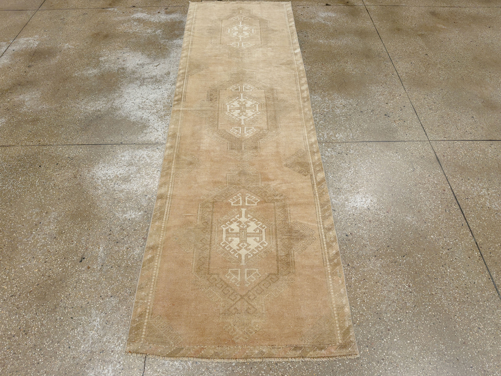 Vintage Turkish Anatolian Runner, No.33616 - Staging