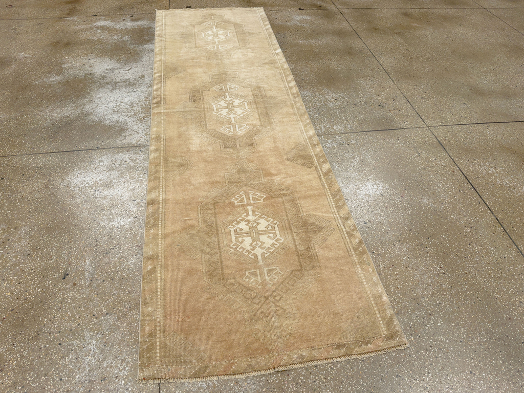 Vintage Turkish Anatolian Runner, No.33616 - Staging