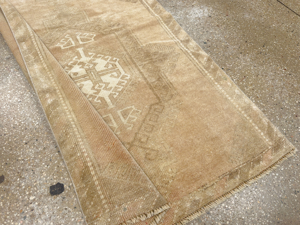 Vintage Turkish Anatolian Runner, No.33616 - Staging