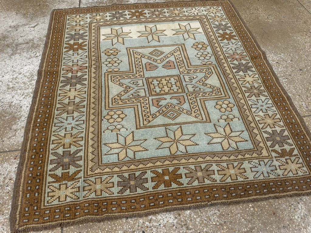 Vintage Caucasian Throw Rug, No.33618 - Staging