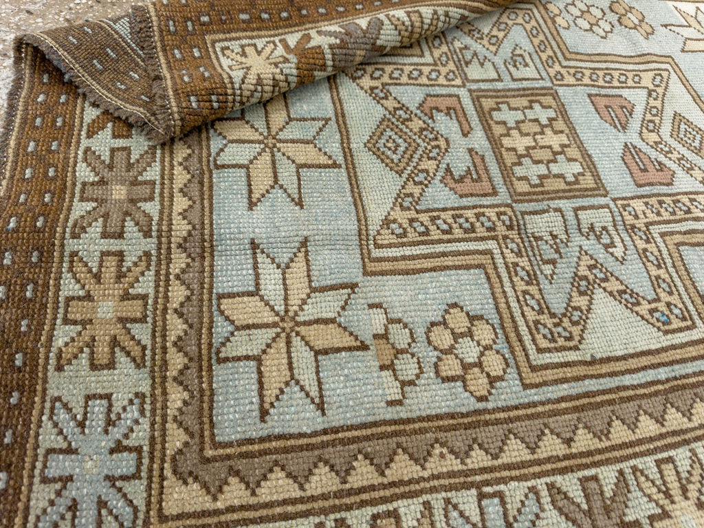 Vintage Caucasian Throw Rug, No.33618 - Staging