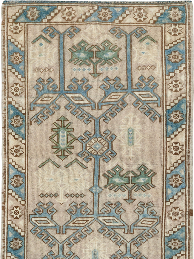 Vintage Turkish Anatolian Runner, No.33622 - Staging