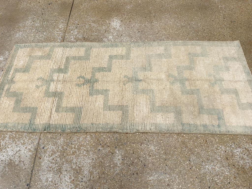 Vintage Turkish Anatolian Throw Rug, No.33623 - Staging