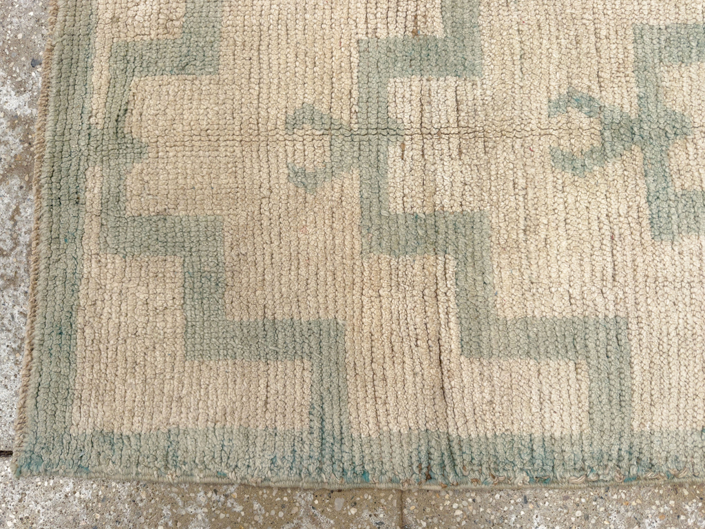 Vintage Turkish Anatolian Throw Rug, No.33623 - Staging