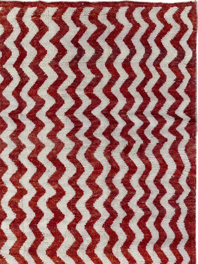 Vintage Turkish Anatolian Accent Rug, No.33626 - Staging