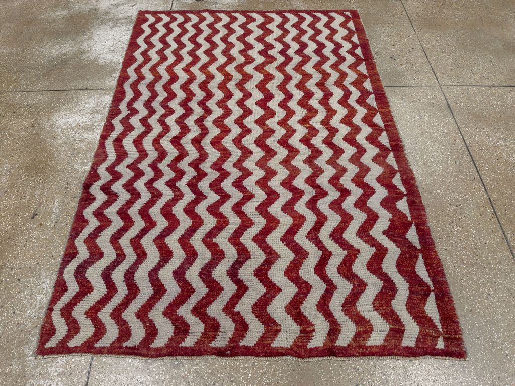 Vintage Turkish Anatolian Accent Rug, No.33626 - Staging